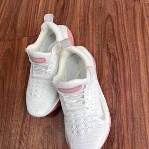 Nike Women's White and Pink Sneakers